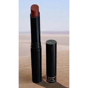 Marilyn Miglin Lipstick Lip Color Shade "Berry Essential" New Discont. .12 oz